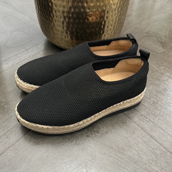 NATURALIZER ISLEY WOMENS SLIP ON COMFORT ESPADRILLES - Picture 8 of 10